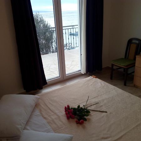Apartment On The Beach 로크바 로고즈니차 외부 사진