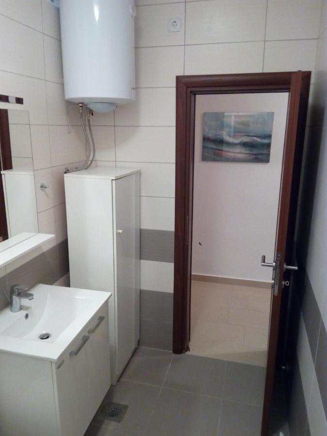 Apartment On The Beach 로크바 로고즈니차 외부 사진