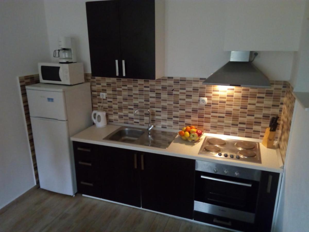 Apartment On The Beach 로크바 로고즈니차 외부 사진