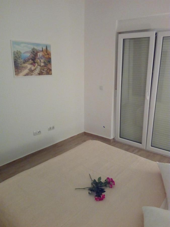 Apartment On The Beach 로크바 로고즈니차 외부 사진