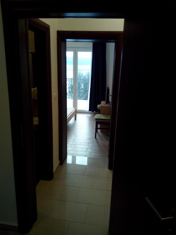 Apartment On The Beach 로크바 로고즈니차 외부 사진