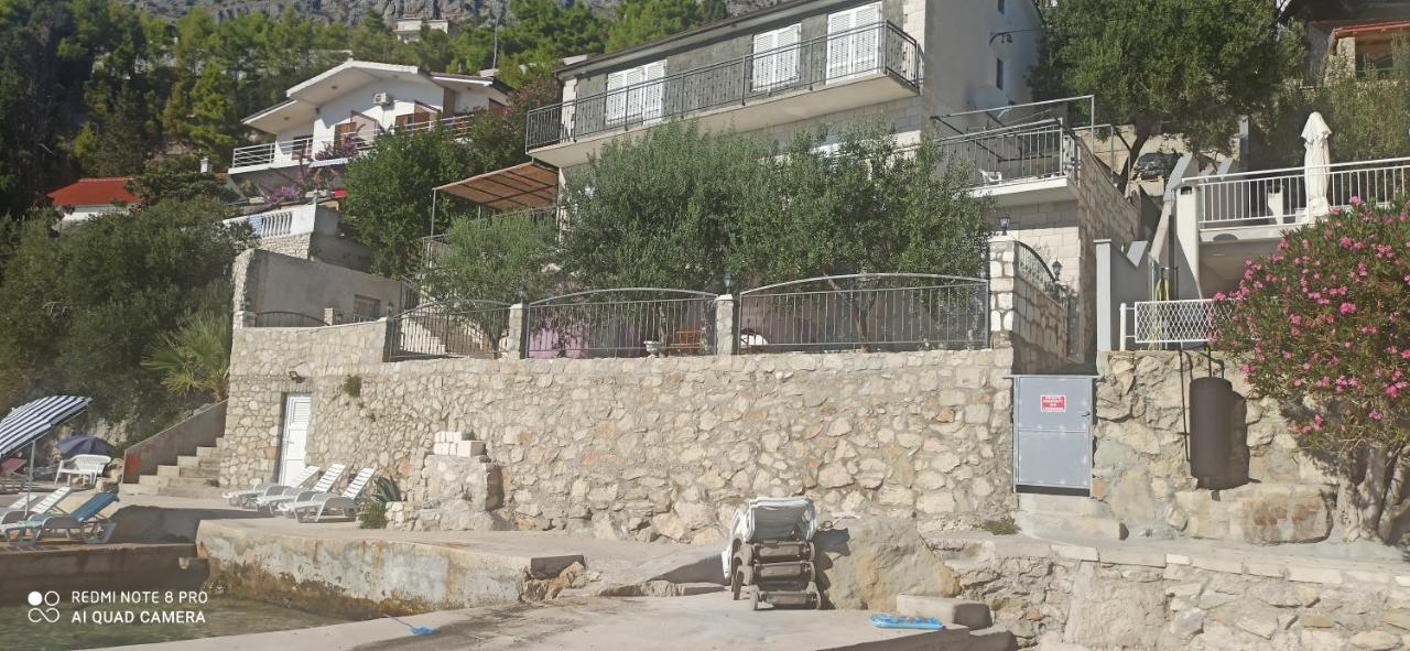 Apartment On The Beach 로크바 로고즈니차 외부 사진